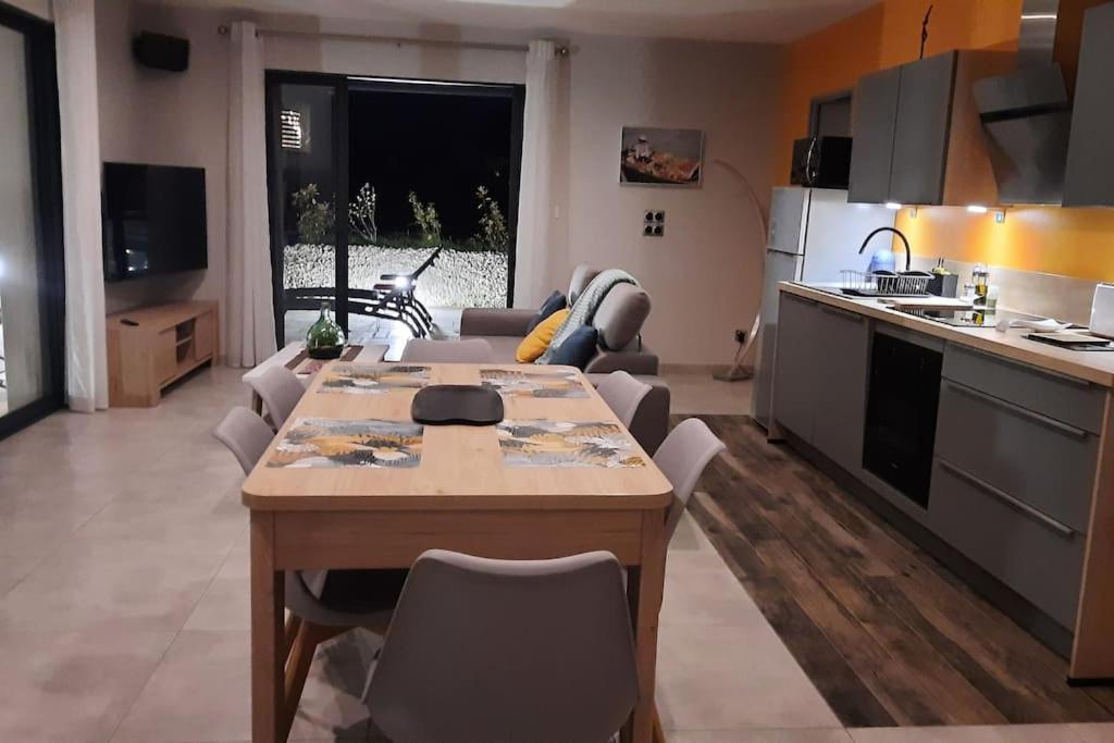 Villa Drome Jacuzzi La Maison D'A Cote Chatuzange-le-Goubet 外观 照片